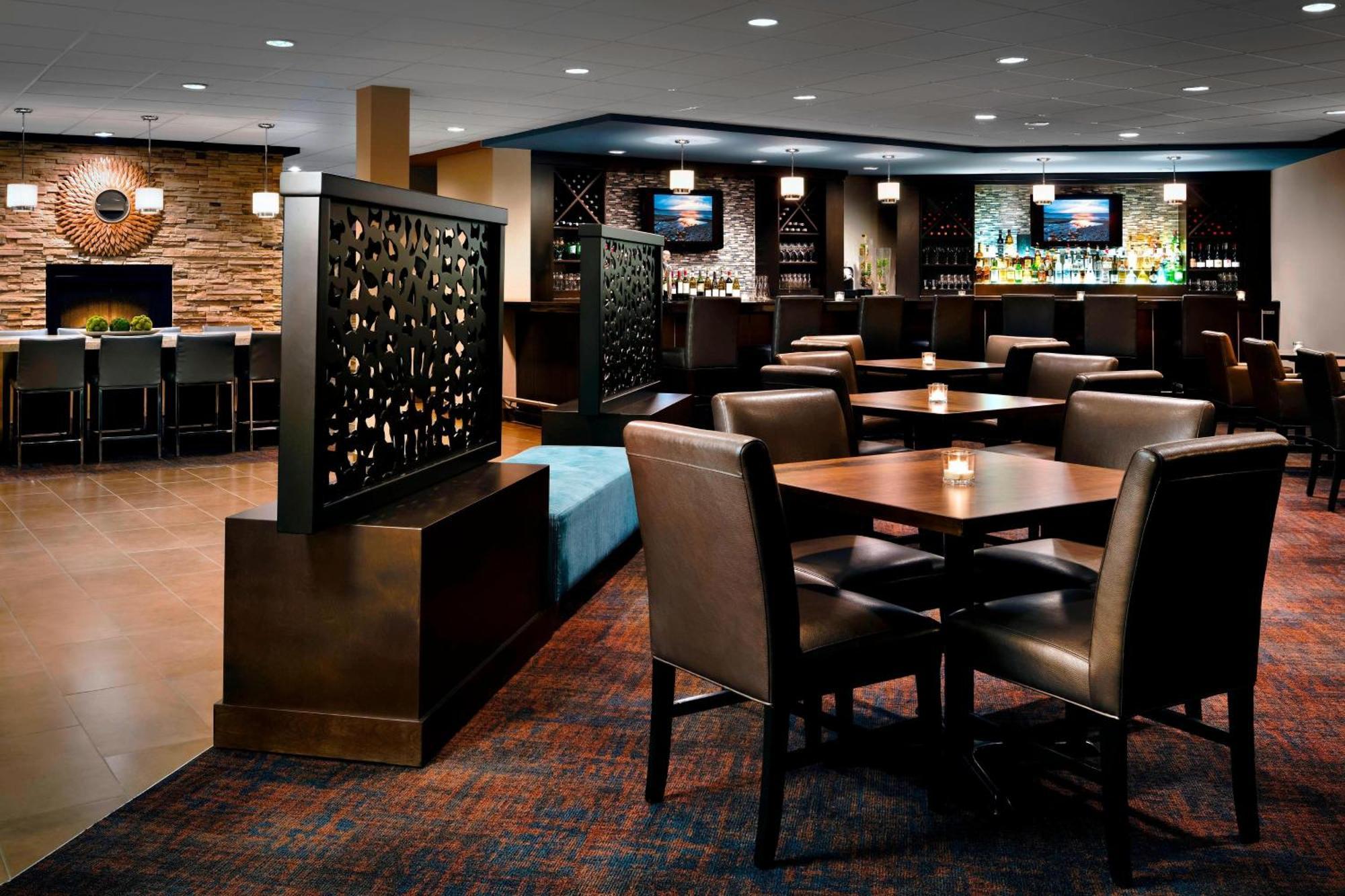 Delta Hotels By Marriott Sault Ste. Marie Waterfront מראה חיצוני תמונה